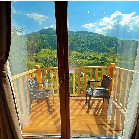 Guest house Bujtina Tradicionale *